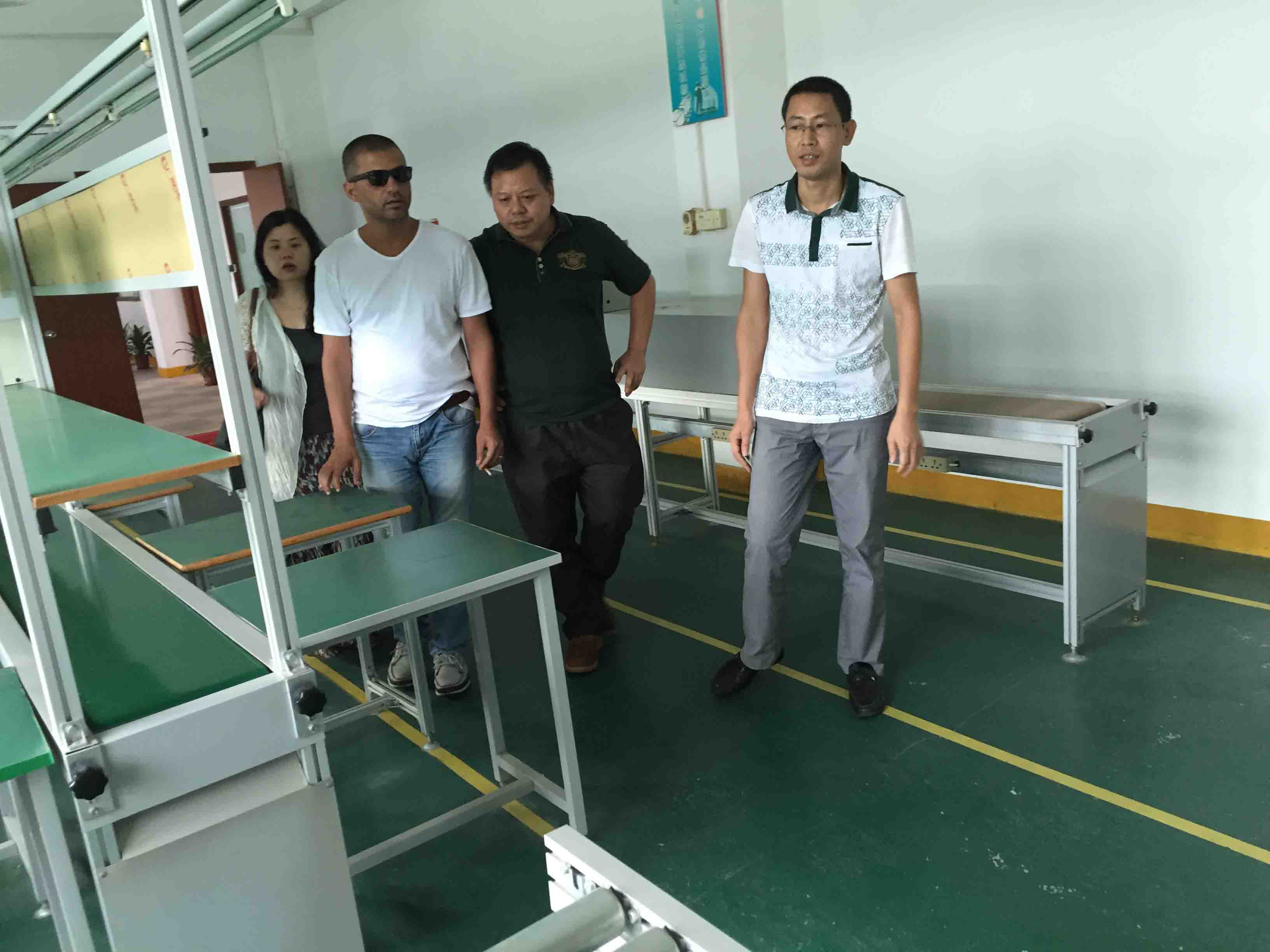 为南非某公司预备生产的自动化流水线